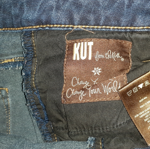 Kut from the Kloth Farrah Baby Bootcut Denim Jeans - Picture 2 of 8